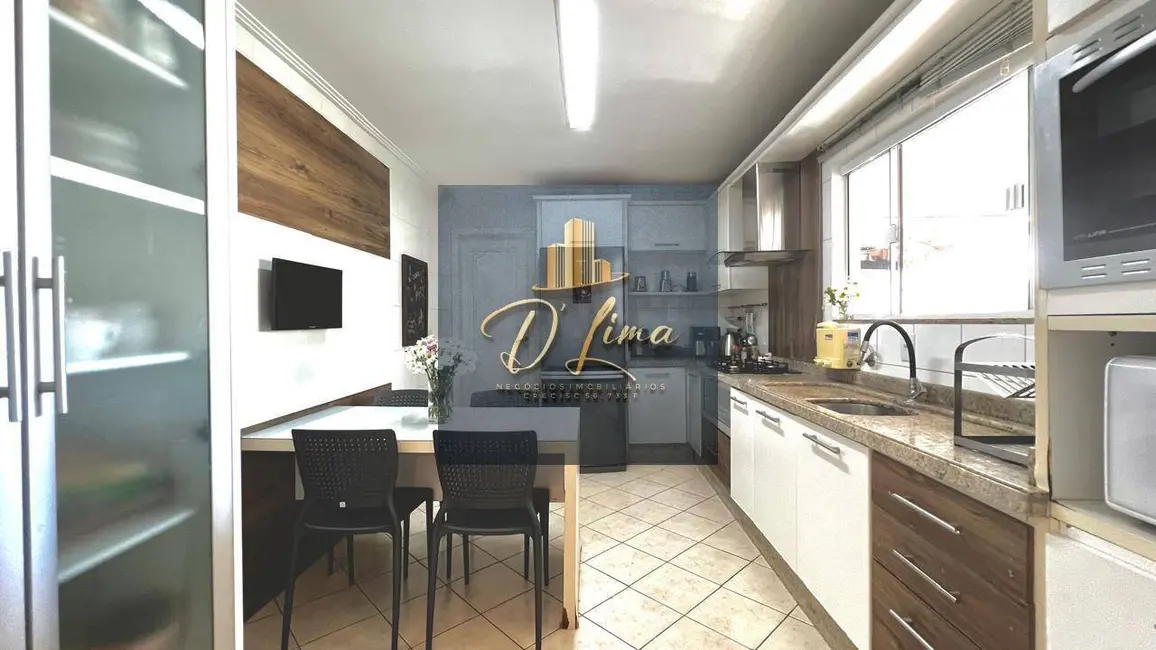 Foto 8 de Casa com 3 quartos à venda, 190m2 em Centro, Palhoca - SC
