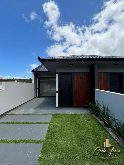 Foto 1 de Casa com 2 quartos à venda, 48m2 em Forquilhas, Sao Jose - SC