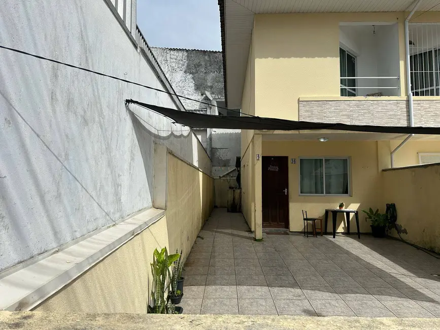 Foto 2 de Casa com 2 quartos à venda, 75m2 em Aririú, Palhoca - SC