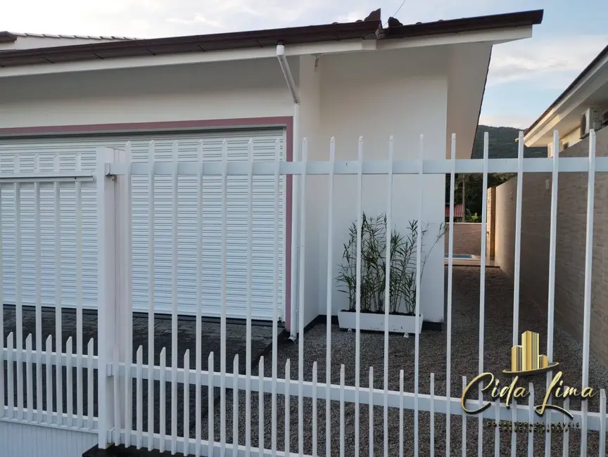 Foto 1 de Casa à venda em Governador Celso Ramos - SC