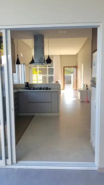 Foto 5 de Casa com 3 quartos à venda, 179m2 em Forquilhas, Sao Jose - SC