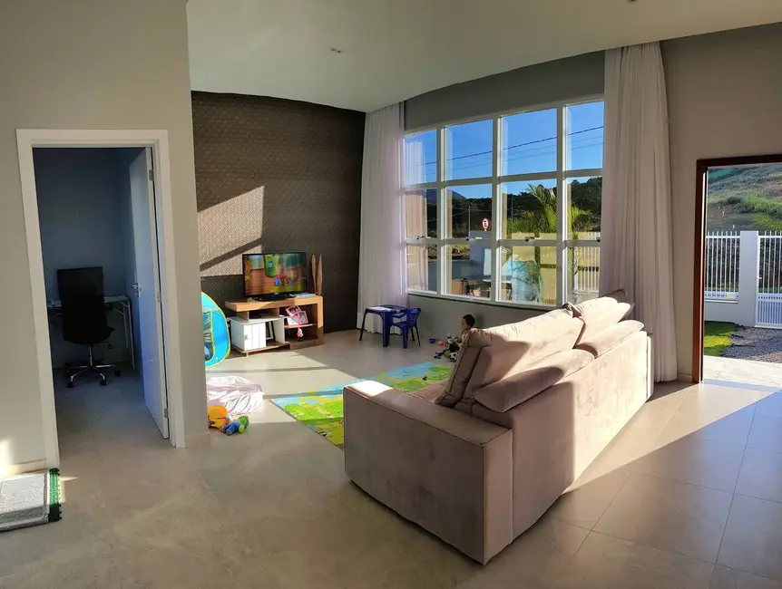 Foto 4 de Casa com 3 quartos à venda, 179m2 em Forquilhas, Sao Jose - SC