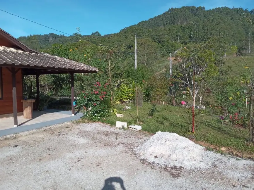 Foto 3 de Chácara com 2 quartos à venda, 2000m2 em Fundos, Biguacu - SC