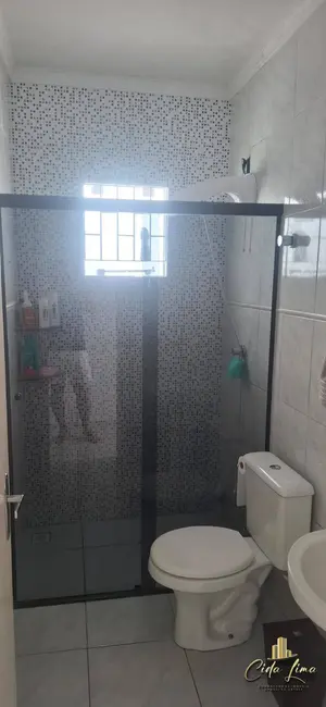 Casa com 2 quartos para alugar, 200m2 em Florianopolis - SC - imagem 4 Foto 4 de Casa com 2 quartos para alugar, 200m2 em Florianopolis - SC