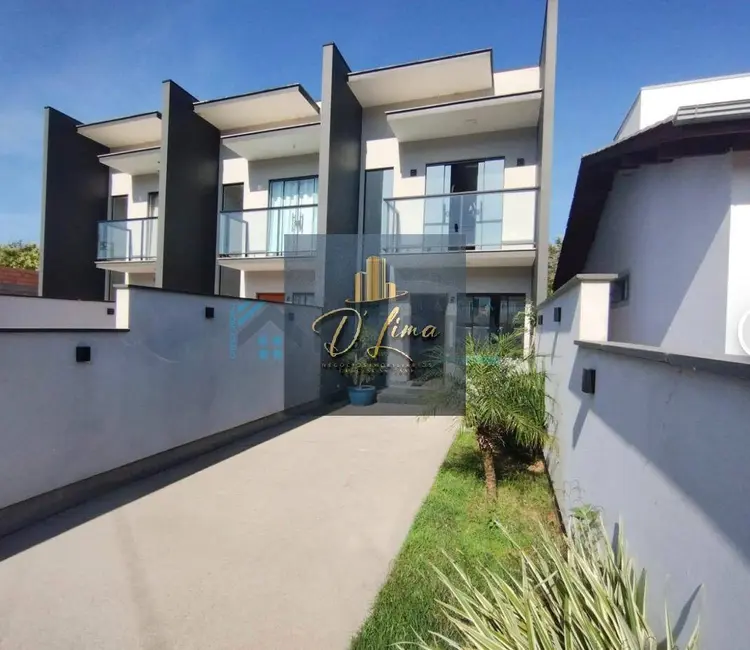 Foto 1 de Casa com 2 quartos à venda, 86m2 em Forquilhas, Sao Jose - SC