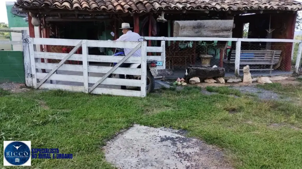 Foto 6 de Fazenda / Haras com 3 quartos à venda, 160m2 em  - GO