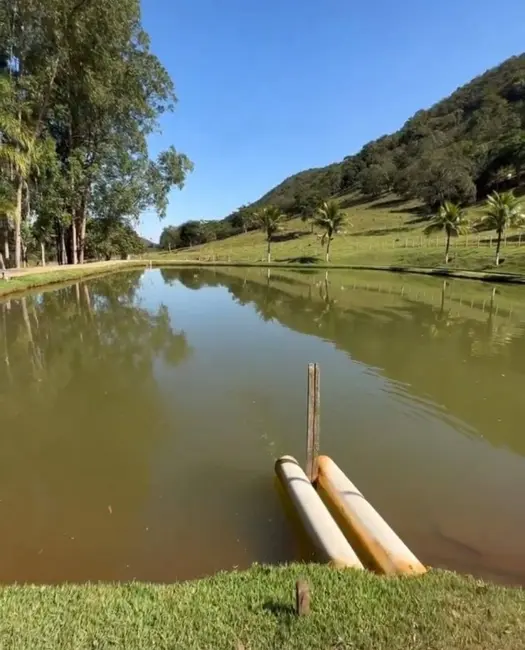 Foto 4 de Chácara com 10 quartos à venda em Jardim Barcelona, Bela Vista De Goias - GO