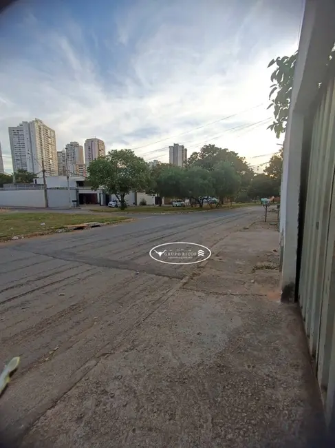 Foto 2 de Casa com 7 quartos à venda, 449m2 em Jardim Goiás, Goiania - GO