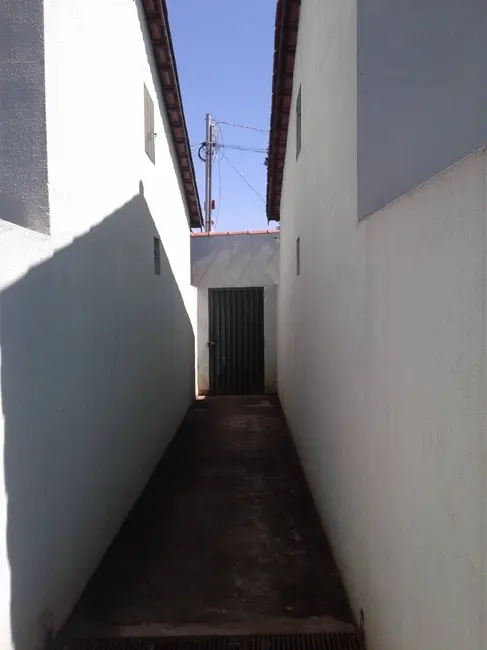 Casa com 2 quartos à venda, 150m2 em Setor Santa Rita, Goiania - GO - imagem 8 Foto 8 de Casa com 2 quartos à venda, 150m2 em Setor Santa Rita, Goiania - GO