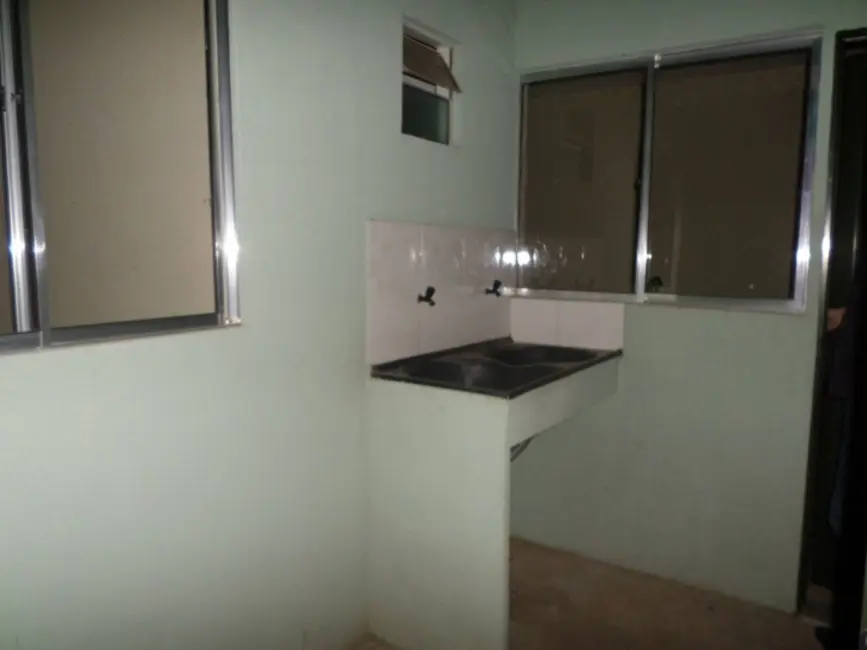 Casa com 2 quartos à venda, 150m2 em Setor Santa Rita, Goiania - GO - imagem 3 Foto 3 de Casa com 2 quartos à venda, 150m2 em Setor Santa Rita, Goiania - GO