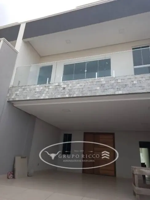 Foto 2 de Casa com 4 quartos à venda, 210m2 em Jardim Atlântico, Goiania - GO