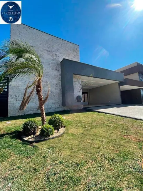 Foto 1 de Casa com 3 quartos à venda, 300m2 em Parqville Pinheiros, Aparecida De Goiania - GO