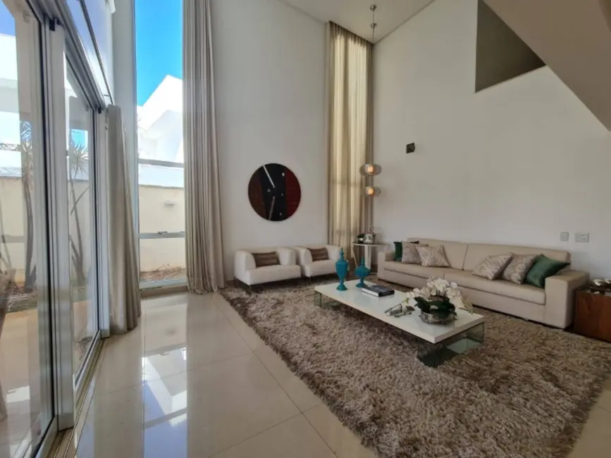 Foto 2 de Casa de Condomínio com 5 quartos à venda, 532m2 em Alphaville Flamboyant Residencial Araguaia, Goiania - GO