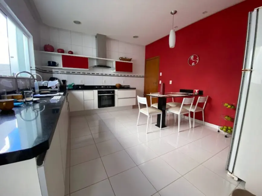 Foto 9 de Sobrado com 4 quartos à venda, 700m2 em Residencial Alphaville Flamboyant, Goiania - GO