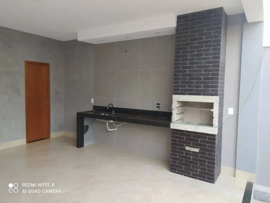 Foto 1 de Casa com 3 quartos à venda, 188m2 em Moinho dos Ventos, Goiania - GO