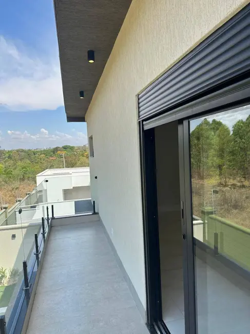 Casa de Condomínio com 3 quartos à venda, 217m2 em Senador Canedo - GO - imagem 7 Foto 7 de Casa de Condomínio com 3 quartos à venda, 217m2 em Senador Canedo - GO