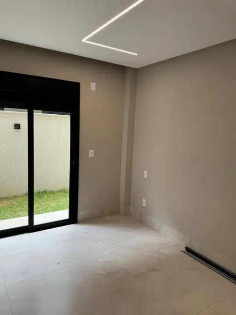 Foto 8 de Casa de Condomínio com 4 quartos à venda, 299m2 em Residencial Goiânia Golfe Clube, Goiania - GO