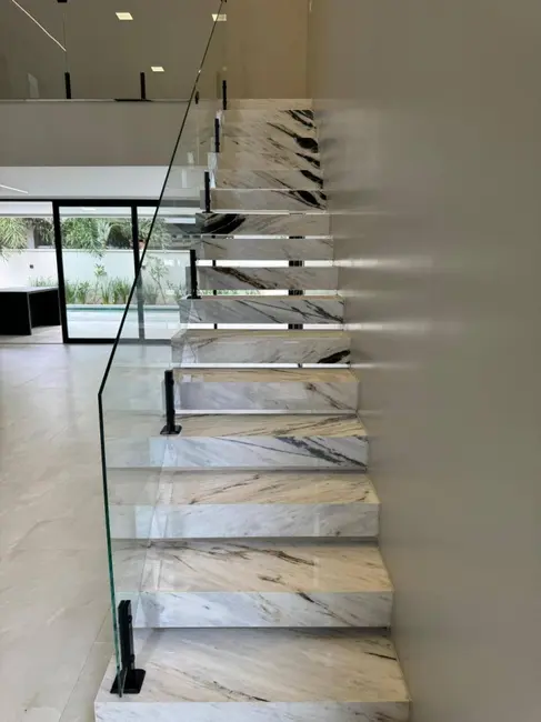 Foto 3 de Casa de Condomínio com 4 quartos à venda, 299m2 em Residencial Goiânia Golfe Clube, Goiania - GO