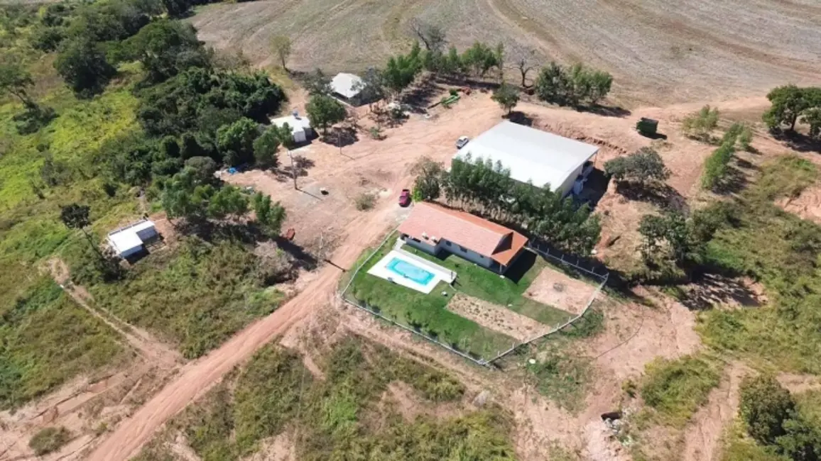 Foto 1 de Fazenda / Haras à venda, 62m2 em Piracanjuba - GO