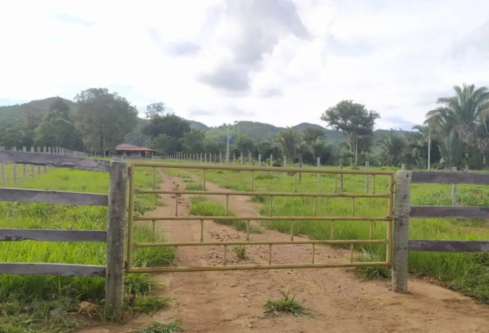 Foto 2 de Chácara à venda, 9m2 em Ipora - GO