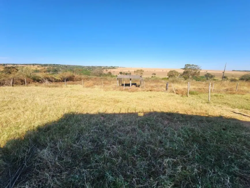 Foto 2 de Chácara à venda, 13m2 em Jardim Barcelona, Bela Vista De Goias - GO