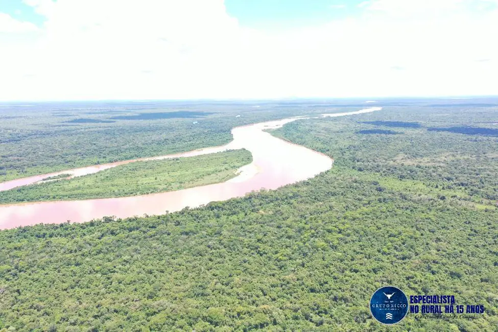 Foto 2 de Fazenda / Haras à venda, 4400m2 em Barra Do Garcas - MT
