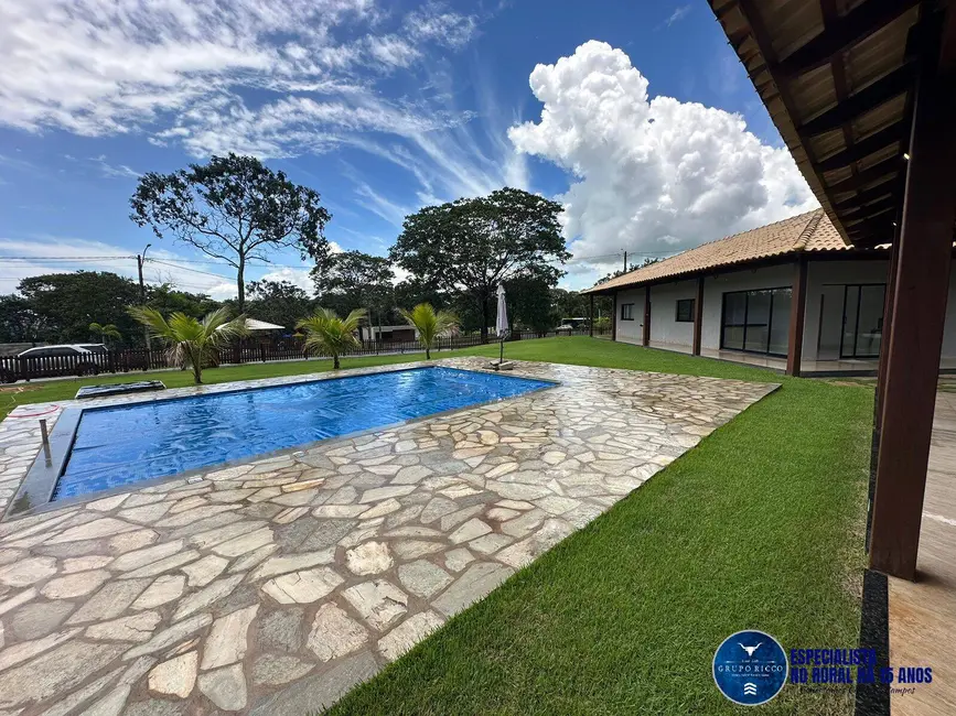 Foto 2 de Chácara à venda, 1408m2 em Hidrolandia - GO