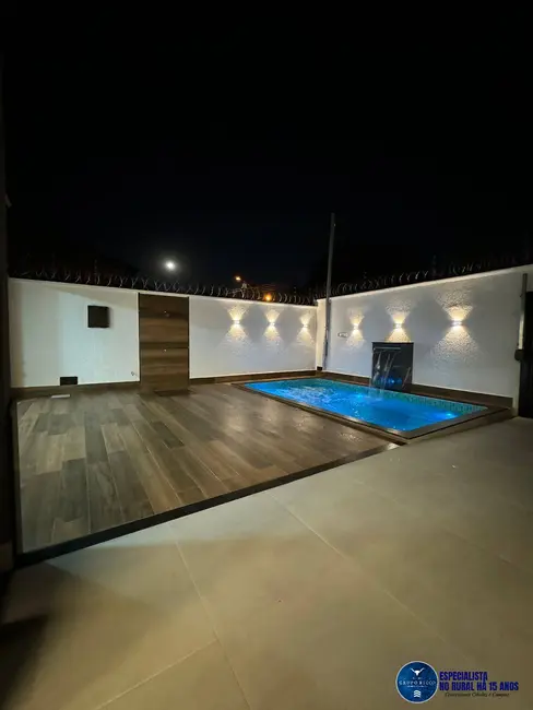 Foto 1 de Casa com 3 quartos à venda, 300m2 em Vila Cristina, Goiania - GO