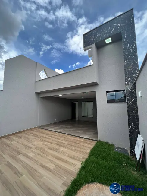 Foto 1 de Casa com 3 quartos à venda, 238m2 em Vila Rosa, Goiania - GO