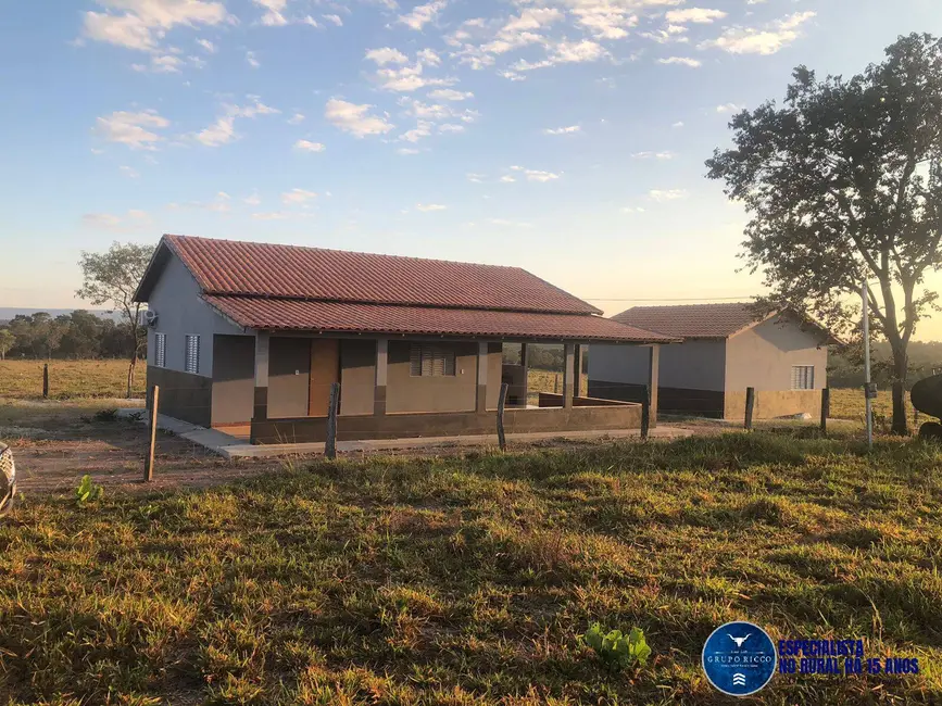 Foto 2 de Fazenda / Haras à venda, 111m2 em Aragarcas - GO