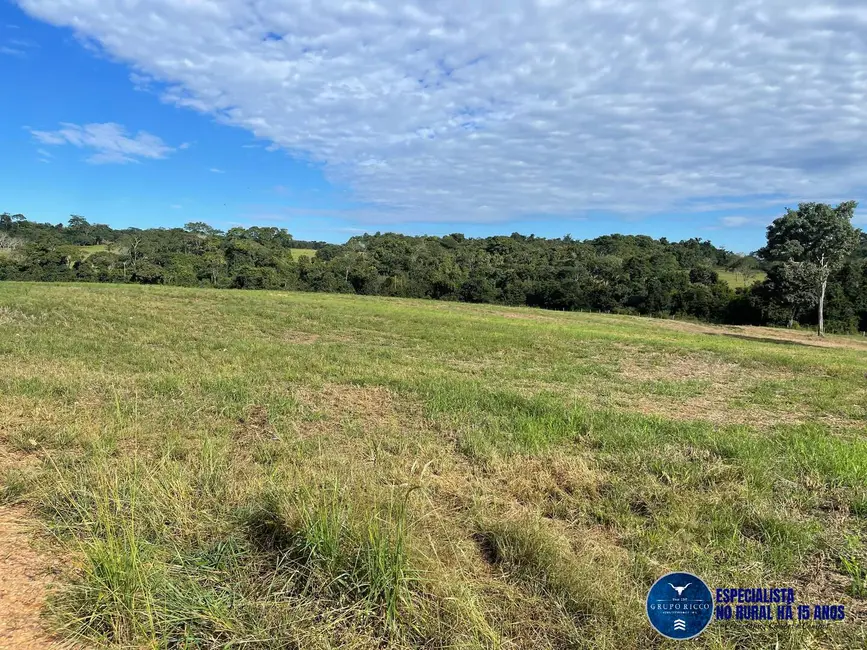 Fazenda / Haras à venda, 62m2 em Sao Francisco De Goias - GO - imagem 2 Foto 2 de Fazenda / Haras à venda, 62m2 em Sao Francisco De Goias - GO