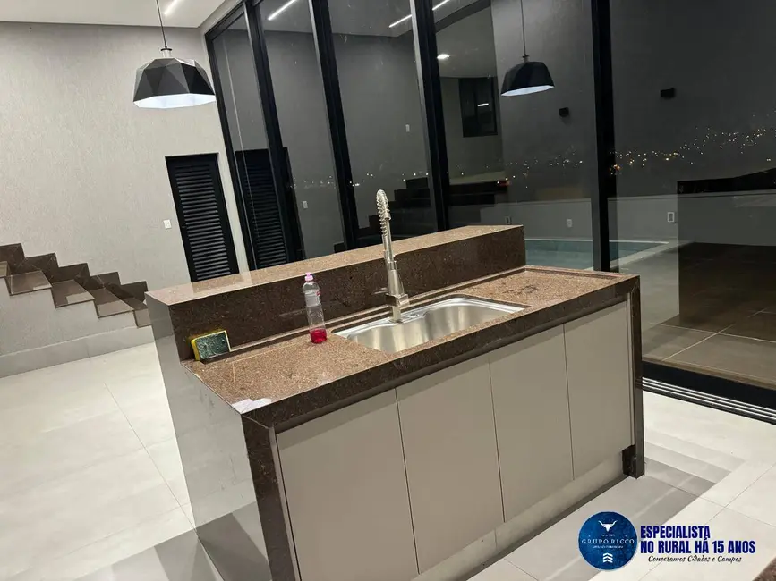 Foto 5 de Casa de Condomínio com 3 quartos à venda, 484m2 em Residencial Mendanha, Goiania - GO