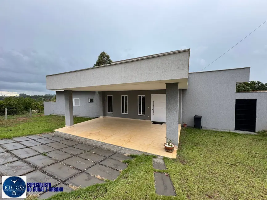 Chácara com 4 quartos à venda, 2269m2 em Hidrolandia - GO - imagem 6 Foto 6 de Chácara com 4 quartos à venda, 2269m2 em Hidrolandia - GO