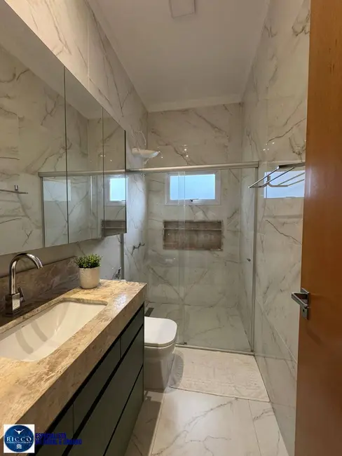 Chácara com 4 quartos à venda, 2269m2 em Hidrolandia - GO - imagem 8 Foto 8 de Chácara com 4 quartos à venda, 2269m2 em Hidrolandia - GO