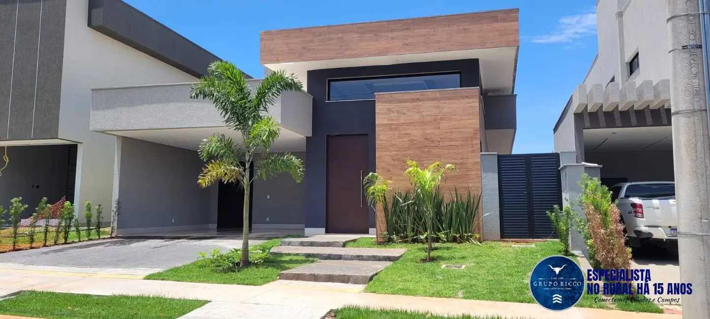 Foto 1 de Casa de Condomínio com 3 quartos à venda, 250m2 em Aparecida De Goiania - GO