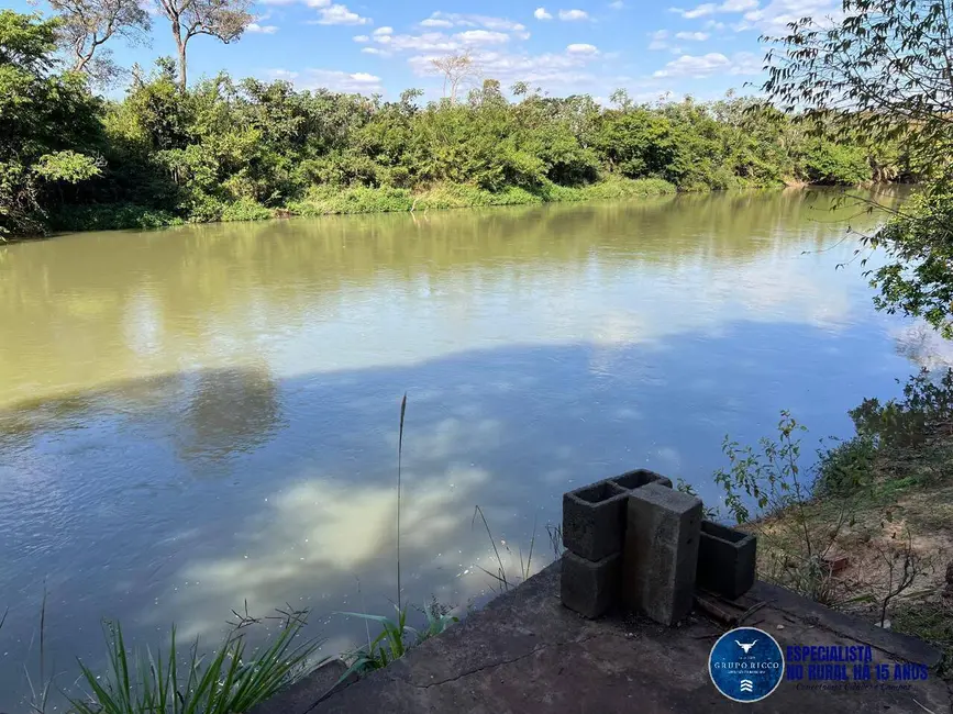Foto 4 de Fazenda / Haras à venda, 52m2 em Santa Helena De Goias - GO