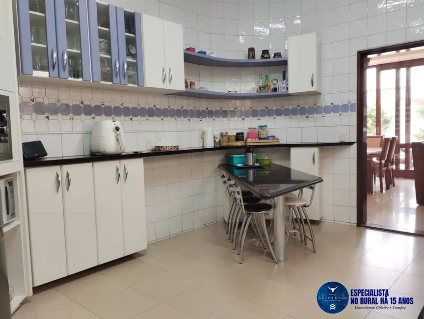 Foto 8 de Casa com 4 quartos à venda, 396m2 em Parque Anhanguera, Goiania - GO