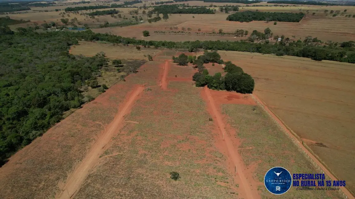 Foto 1 de Terreno / Lote à venda, 1861m2 em Neropolis - GO