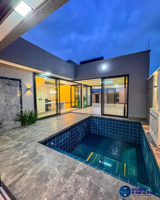 Foto 2 de Casa com 4 quartos à venda, 360m2 em Setor Três Marias, Goiania - GO