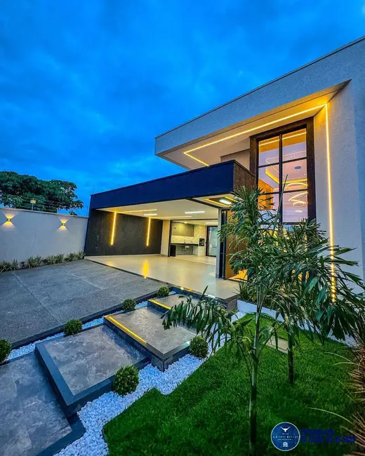 Foto 1 de Casa com 4 quartos à venda, 360m2 em Setor Três Marias, Goiania - GO