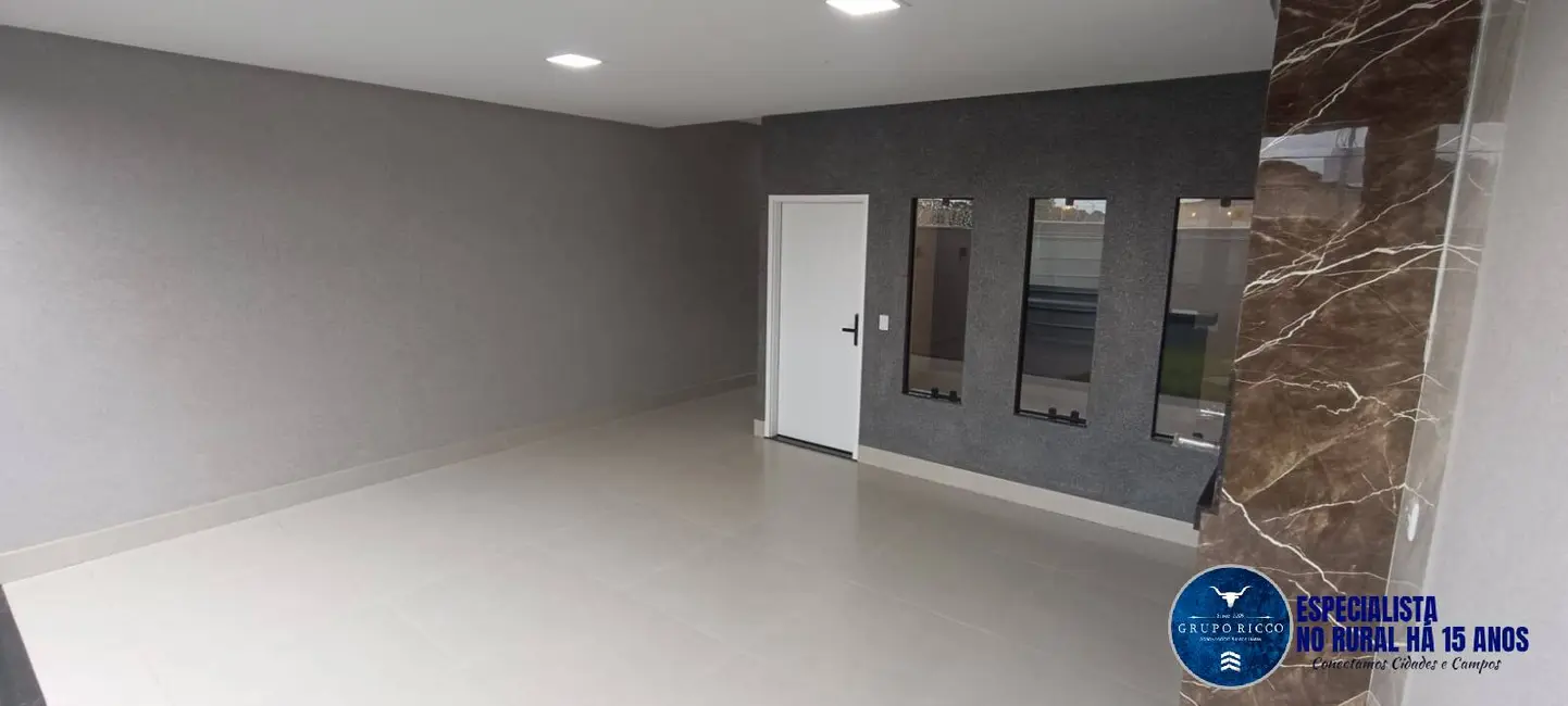 Foto 2 de Casa com 3 quartos à venda, 180m2 em Jardim Buriti Sereno, Aparecida De Goiania - GO