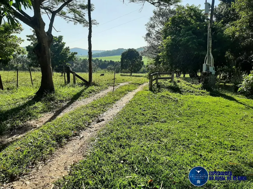 Foto 1 de Fazenda / Haras à venda, 111m2 em Itapuranga - GO