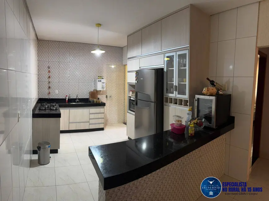 Foto 5 de Casa com 3 quartos à venda, 225m2 em Parque das Flores, Goiania - GO