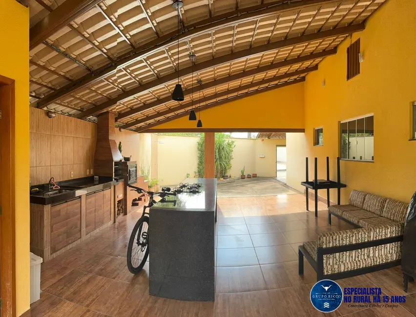 Foto 3 de Casa com 3 quartos à venda, 225m2 em Parque das Flores, Goiania - GO