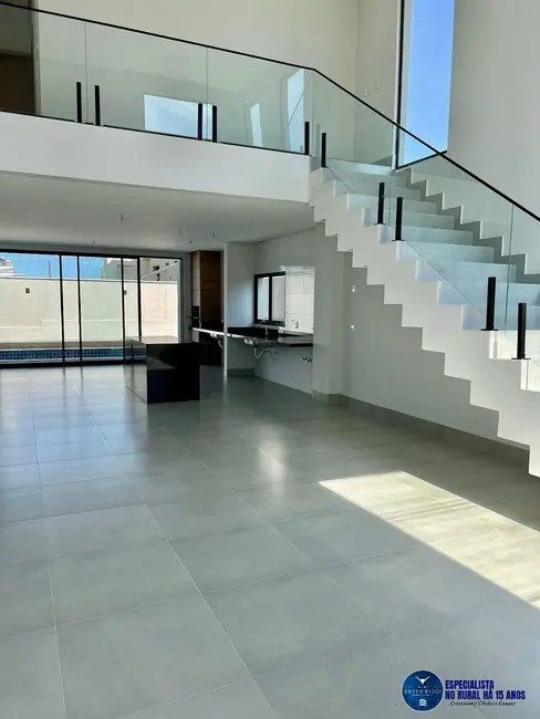 Casa de Condomínio com 4 quartos à venda, 300m2 em Senador Canedo - GO - imagem 4 Foto 4 de Casa de Condomínio com 4 quartos à venda, 300m2 em Senador Canedo - GO