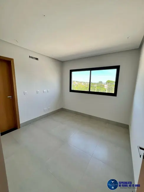 Casa de Condomínio com 4 quartos à venda, 300m2 em Senador Canedo - GO - imagem 8 Foto 8 de Casa de Condomínio com 4 quartos à venda, 300m2 em Senador Canedo - GO