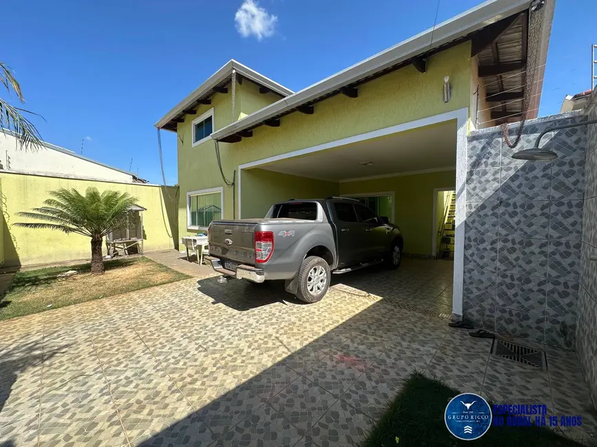 Foto 2 de Casa com 4 quartos à venda, 300m2 em Cardoso, Aparecida De Goiania - GO