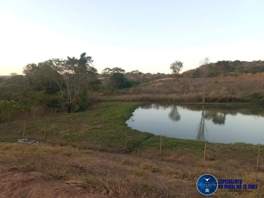 Foto 2 de Chácara à venda, 9m2 em Jardim Barcelona, Bela Vista De Goias - GO