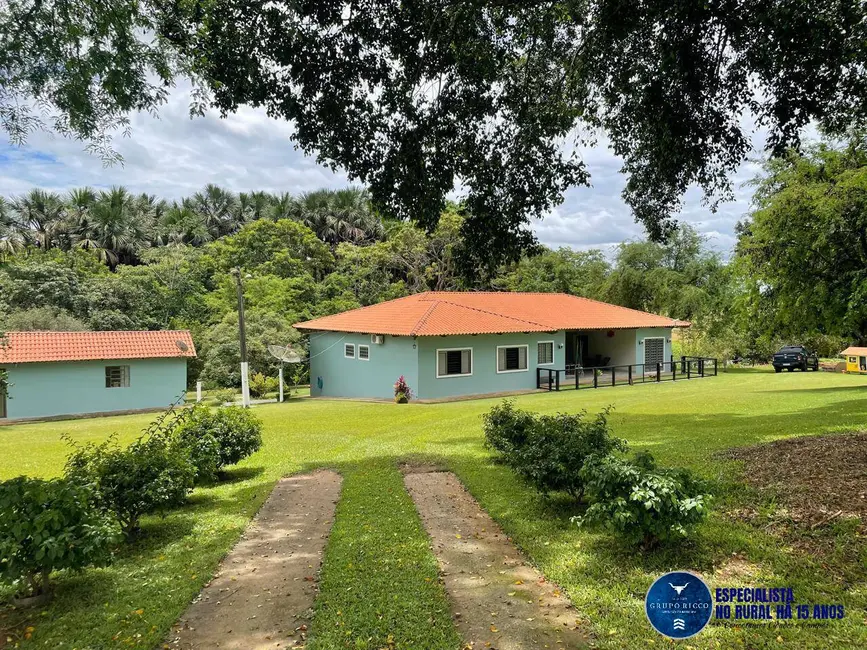 Foto 1 de Fazenda / Haras à venda, 16m2 em Piracanjuba - GO