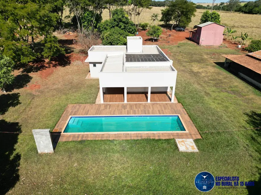 Foto 10 de Chácara à venda em Avelinopolis - GO